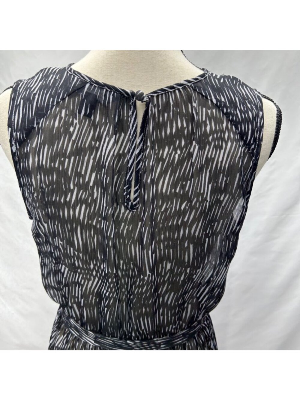 Sheer Black/Gray Tiered Maxi Dress By Simply Vera Small Belt Keyhole - Picture 4 of 16